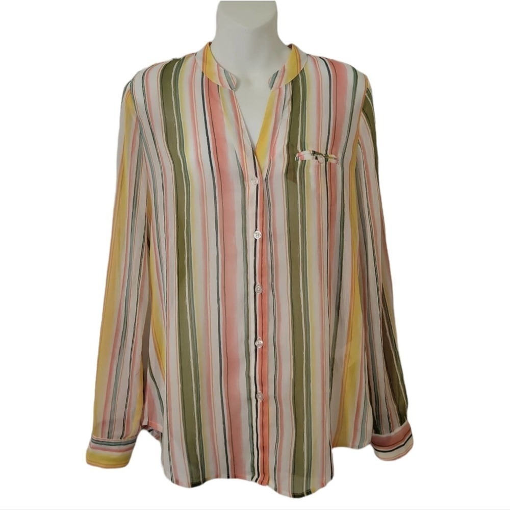 Kut from the Kloth longsleeve button down shirt size S